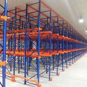 双深度横梁货架